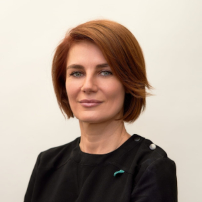 EMMA CRISTINA DRĂGHICI